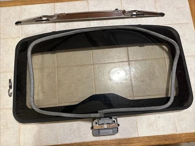 Sello de visera de vidrio techo corredizo techo corredizo camioneta Toyota Tacoma 95-04 OEM 4 corredores Foto 1 de 4