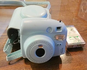 Fujifilm Instax 9 azul hielo - muy bonito - probado y funcionando - Imagen 1 de 5