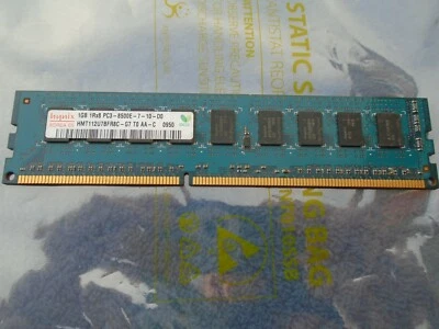 Hynix HMT112U7BFR8C-G7 1GB 1Rx8 PC3-8500E 7-10-D0 DIMM Ram - Image 1 of 2