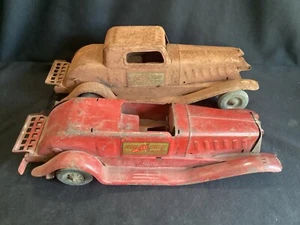 Lot of 2 Vintage Girard Fire Chief Car Pressed Steel Windup Toy Car 4 Parts - Picture 1 of 12