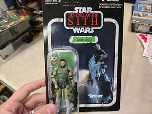NOS 2010 Kenner Star Wars Revenge of the Sith AT-RT Driver Action Figure New MOC - Picture 1 of 5