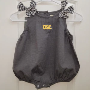 Jersey de bebé gris con volantes USC Team Garb Mabel talla 12 meses 17GIT1D02 - Imagen 1 de 7