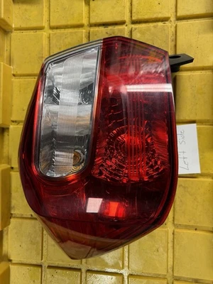 Conjunto de luz trasera izquierda usado se adapta a: Subaru Impreza 2013 2,0 L SW izquierda grado A Foto 1 de 3