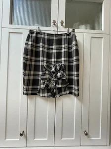 Black/Grey Check Review Skirt With Back Frill Feature S14 - Picture 1 of 8