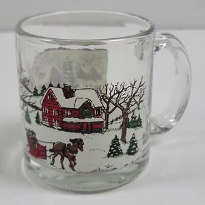 Taza de vidrio transparente Libbey ~ escena de invierno trineo caballo granero nieve - Imagen 1 de 11