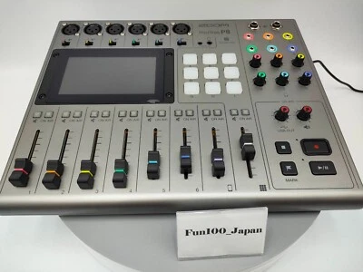 ZOOM PodTrak P8 Workstation for Podcast Recorder Smartphone Tablet Silver - Image 1 of 4