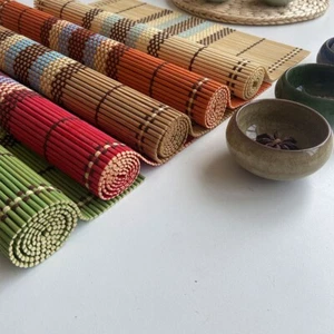 Heat Resistant Woven Placemat Set of 5 for Indoor and Outdoor Use Anytime - Picture 1 of 12