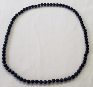 Dunkelblaue Perlenkette Lapislazuli, einzeln geknotet, 32 cm - Bild 1 von 8
