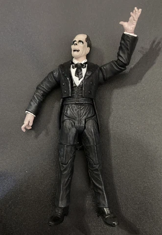 Diamond Select: Universal Monsters: Phantom Of The Opera: Loose Cover