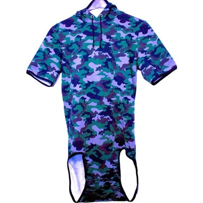 BIG KIDDYFEE Wickelbody „Tarnheld“ – mit Kapuze