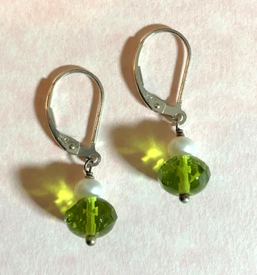 Sterling Silver Peridot Freshwater Pearl Earrings 925 1.1" 2g 7606 - Image 1 of 4