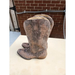 Roper Ladies Judith Snip Toe Boots, Riley Scroll - Brown Sz 9 - Picture 1 of 6