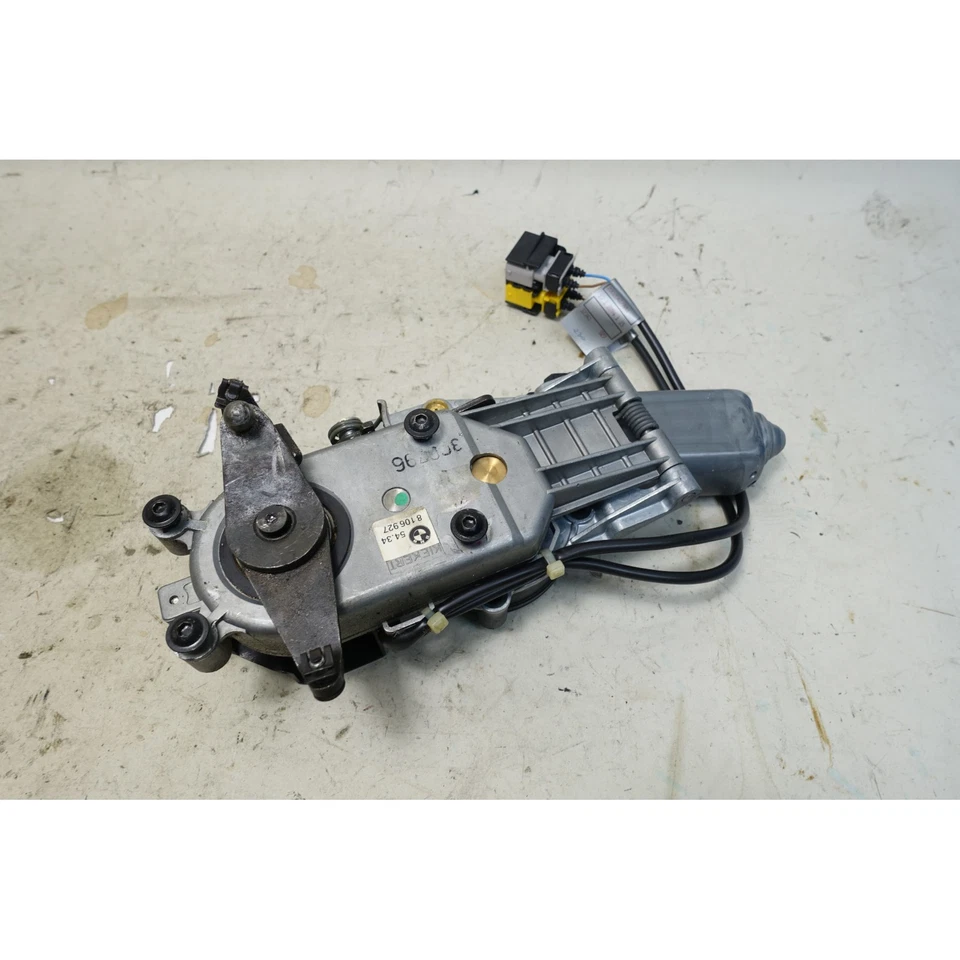 BMW E30 Serie 3 Convertible Compartimento Tapa Motor Accionamiento Eléctrico OEM 1987-1993 Foto 1 de 4