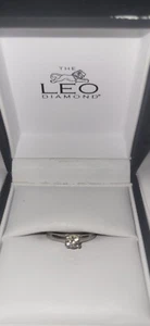 The Leo platinum diamond engagement ring - I 1/2 - original box & certificates - Picture 1 of 9