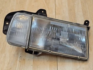 89 - 98 Geo Tracker Suzuki Sidekick Passenger R. Side Headlight Assembly Lamp - Picture 1 of 9