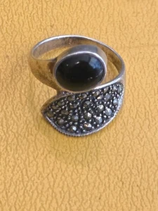 Vintage Sterling Silver  Marcasite Snake Style Wrap Ring with Onyx Size 9 - Picture 1 of 5