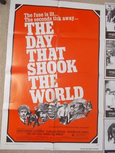 JUEGO DE TARJETAS DE LOBBY THE DAY THAT SHOOK THE WORLD ORIGINAL 1977 + PÓSTER DE UNA HOJA - Imagen 1 de 6