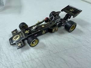 Lotus 72 Emerson Fittipaldi Formula One Model Diecast Car 1/18 Scale Quartzo - Picture 1 of 19