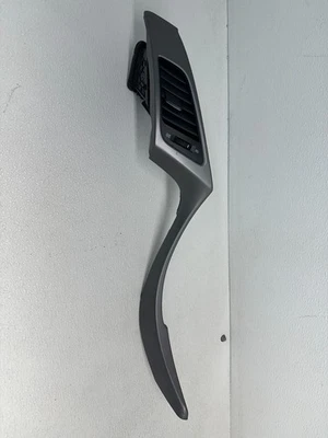 2014 2016 HYUNDAI ELANTRA CENTER LH LEFT PAD GARNISH TRIM BEZEL W/ AIR VENT OEM - Image 1 of 4