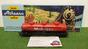 WAGON TRAIN CITERNE TANK CAR MOBILGAS échelle 1/87ème HO fabricant ATHEARN 1503 - Picture 1 of 2