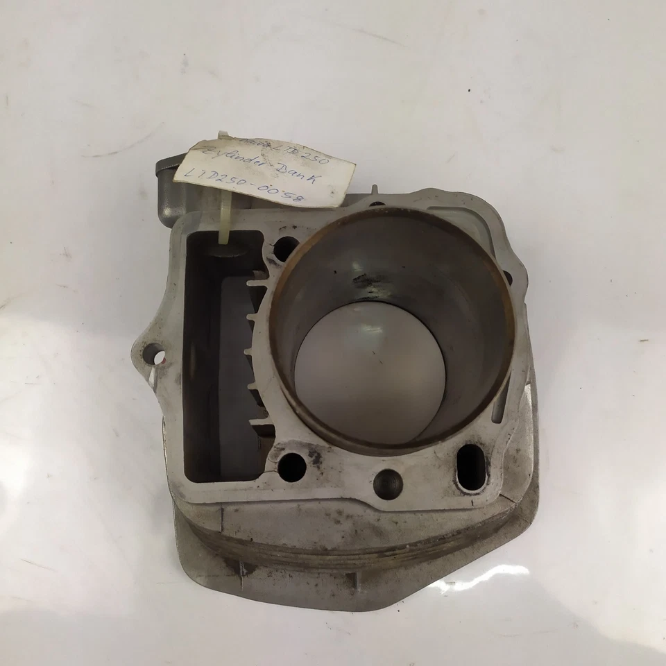 Bloque de cilindros (70,5 mm) Kawasaki Z 250 LTD #7090 Foto 1 de 4