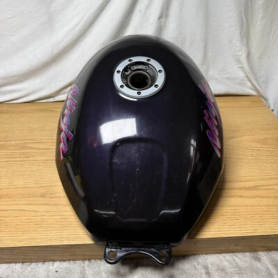 Tanque de gasolina 93-95 Kawasaki Ninja ZX7R OEM Foto 1 de 4