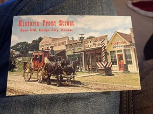 Historic Front Street, Boot Hill, Dodge City, Kansas - Imagen 1 de 2