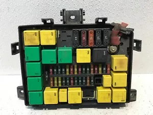 1995-2002 RANGE ROVER HSE P38 FRONT UNDER HOOD FUSE RELAY BOX PANEL OEM - Picture 1 of 4
