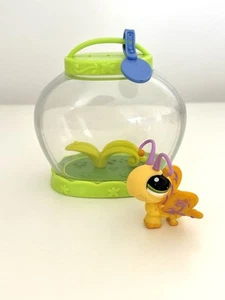 BUTTERFLY #2216 - Authentic Littlest Pet Shop - Hasbro LPS - Picture 1 of 7