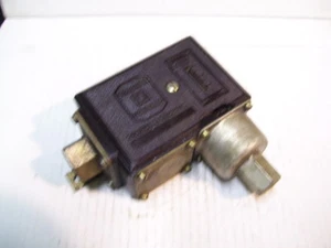 Schneider SQ D 9012-FLG-5 5-90PSI 3-17 PSI DIFF SPDT 1 PS/110-220V PRESSE SW P2208 - Bild 1 von 5