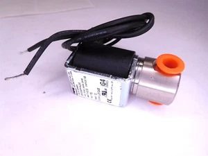 Parker Fluid 20CC02PV4L2G Solenoid Valve 8.5 Watts 12 Bar 240V 60Hz (091024) - Picture 1 of 5