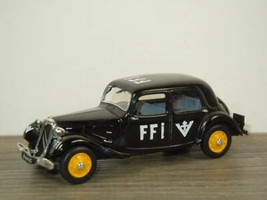 Citroen Traction 11 - Universal Hobbies 1:43 *65901 - Picture 1 of 3