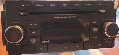 Radio disco/mp3/sat Chrysler Doge Jeep Foto 1 de 3