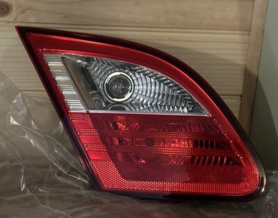 OEM 2009 2010 CHRYSLER SEBRING SEDAN 4-DOOR INNER LID MOUNTED LH LEFT TAIL LIGHT - Image 1 of 4