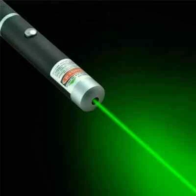 500 METR Laserpointer Grün Rot Reichweite EXTREM STARK / SEHR HELL 1mW Akku - Bild 1 von 4