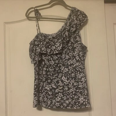 Old Navy Women’s tank top, Plus size xxl, Tropical floral, gray and white - Image 1 of 4