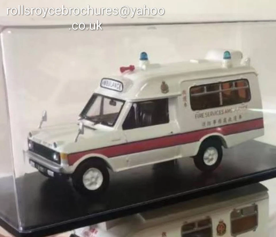 Range Rover & Land Rover Hong Kong Ambulances  X 2 Large Scale Models 1.35  - Image 1 of 2