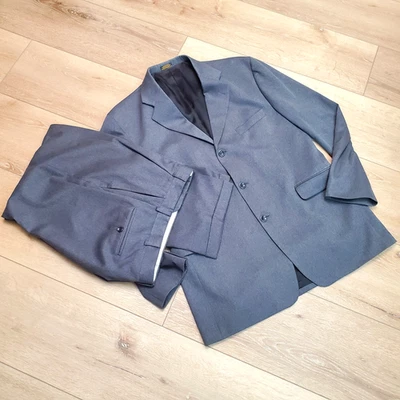 J FERRAR 2 Piece Suit 42R 34/34 Charcoal Gray Regular Fit 3 Button Career Office - Image 1 of 4