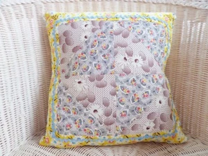 Decorator Pillow 15" Vintage Flour Sack Quilt Square 1930 1940 Brown Red Yellow - Picture 1 of 6