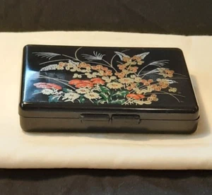 VINTAGE TRAVELING FAUX  LACQUER FINISH & PAINTED FLORAL DESIGN JEWELRY BOX - Picture 1 of 3