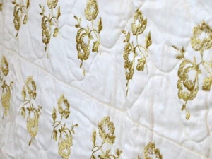 WHITE SATIN QUILT BEDSPREAD METALIC GOLD THREAD RUFFLE 52x96 WEDDING - Picture 1 of 12