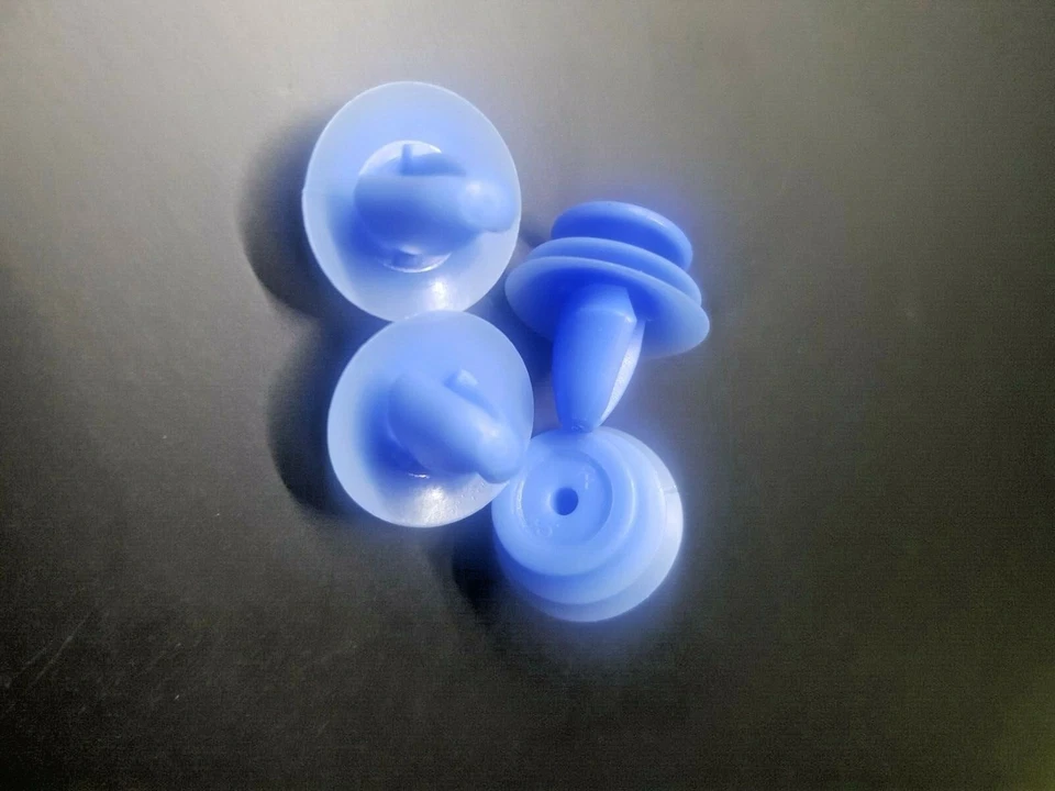 KIT CLIPS 50 PZ  FISSAGGIO INTERNI MINI PEUGEOT RENAULT CITROEN DACIA - Immagine 1 di 1