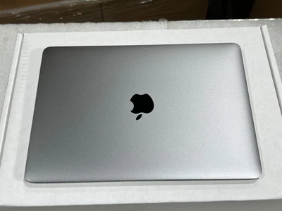 2017 Apple MacBook 12" A1534 (Intel Core i7 1.4GHz 16GB RAM 512GB SSD) Gray - Image 1 of 4