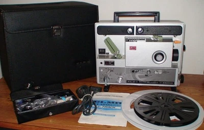 Sonido Elmo St1200HD Super 8 - con estuche, cable de alimentación, manual, carretes y accesorios Foto 1 de 4