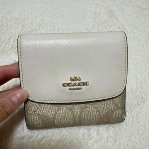 Coach beige tri-fold wallet with outer zipper and card slots - Picture 1 of 4