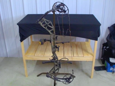 BEAR PARADIGM RH 70# COMPOUND BOW W/SITES & WHISKER BISCUIT NWT - Image 1 of 4