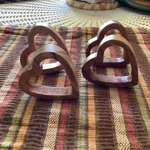 4 servilletas de madera sintética marrón en forma de corazón 2,5" x 2 3/4" vajilla San Valentín boho - Imagen 1 de 9