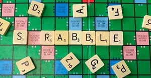 Vintage Scrabble Tiles - Letters for Crafting - Picture 1 of 5