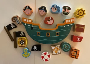 Brybelly Wooden Play set Toy Pirate Ship With Accessories Great Fun Kids Toy - Picture 1 of 5