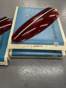 1958 1959 1960 Corvette C1 NOS 5948772 Tail Light Lens - Picture 1 of 3